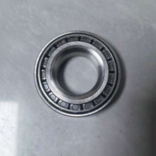 Carica l'immagine nel visualizzatore di Gallery, Intermediate shaft support bearing, circular metal roller bearing with inner ring