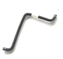 Załaduj obraz do przeglądarki galerii, Hose radiator-surge tank C00002414 for mauxs V80 – product image 1 | SUONAMA