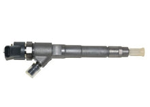 Charger l'image dans la galerie, Gray fuel injector with metal nozzle tip and side electrical plug