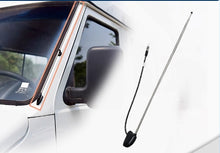 Załaduj obraz do przeglądarki galerii, Whip radio antenna with black mounting base and attached cable