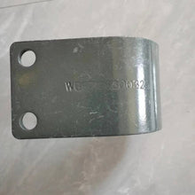 Charger l'image dans la galerie, Rear stabilizer rod bearing clip plate with two mounting holes, dark gray