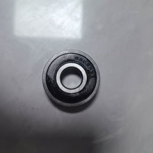 Carica l'immagine nel visualizzatore di Gallery, Flywheel guide bearing 6302RS, black sealed steel roller bearing with inner ring