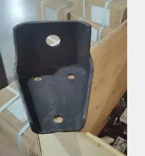 Załaduj obraz do przeglądarki galerii, Cab rear support frame bracket, dark metal with four mounting holes