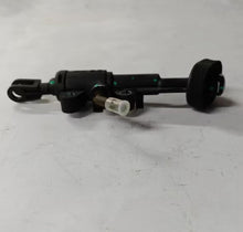 Cargar imagen en el visor de la Galería, Clutch master cylinder assembly with reservoir nipple, linkage mount, and front hose outlet