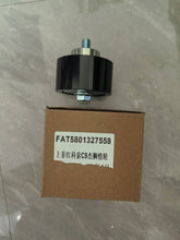 Carregar imagem no visualizador da galeria, Belt tensioner with metal stud; included box labeled FAT5801327558