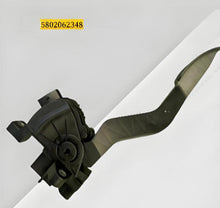 Carica l'immagine nel visualizzatore di Gallery, Accelerator pedal assembly with black plastic housing and arm, OEM 5802062348