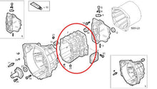 Carica l'immagine nel visualizzatore di Gallery, Transmission housing diagram of a cast case with multiple openings and mounting points
