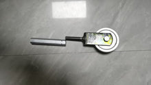 Carregar imagem no visualizador da galeria, Metal connecting rod assembly tool with threaded shaft and circular end, 93821397