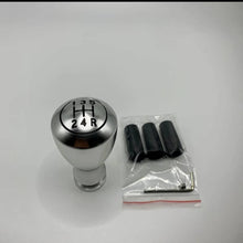 Cargar imagen en el visor de la Galería, 5-speed silver shift knob with gear numbers, plus installation hardware in bag