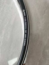 Carregar imagem no visualizador da galeria, Black hose with white printed text and braided outer cover