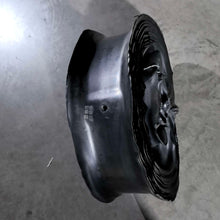 Laden Sie das Bild in den Galerie-Viewer. inner tube gasket by suonama
