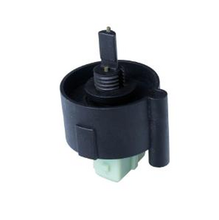 Load image into Gallery viewer, Fuel filter sensor with black round body and green connector plug by SUONAMA