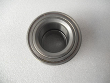 Load image into Gallery viewer, hub bearing 93825736 7180066 for iveco daliy 4X2 4-wheel disc brake - suonama