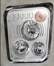 Cargar imagen en el visor de la Galería, Truck headlight with clear lens, three reflector bulbs, and amber side light