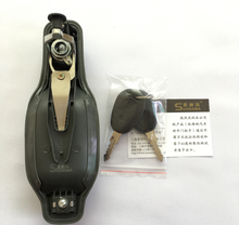 Charger l'image dans la galerie, outer handle with key assembly 97355054 93932543 93932544 for iveco daily 4x4 - suonama