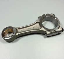 Carregar imagem no visualizador da galeria, Connecting rod assembly 97210187 for daily 2.8 engine – product image 1 | SUONAMA