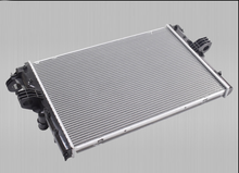 Carica l'immagine nel visualizzatore di Gallery, radiator 5801777325 for iveco daily 4x2 - suonama