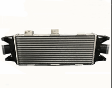 Afbeelding in Gallery-weergave laden, intercooler 5801313640 for iveco 4x2 - suonama
