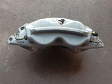 Carica l'immagine nel visualizzatore di Gallery, front brake caliper assembly 98420721 98438402 98420720 98438401 for iveco daily 4x4 - suonama