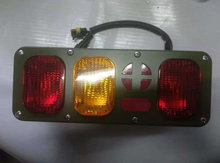 Carregar imagem no visualizador da galeria, Rear tail light assembly with red outer lenses, amber center lens, and wiring connector