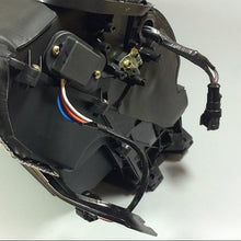 Carica l'immagine nel visualizzatore di Gallery, Car HVAC evaporator heater internal assembly, black housing with wiring connectors