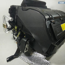 Carica l'immagine nel visualizzatore di Gallery, Car HVAC evaporator heater module, black casing with side hoses and grille