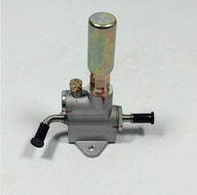 Charger l'image dans la galerie, Hand-operated oil pump with cylindrical spout, side outlet, and black control lever