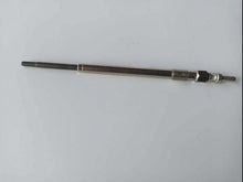 Carregar imagem no visualizador da galeria, Glow plug showing threaded section and electrical insulator at the end