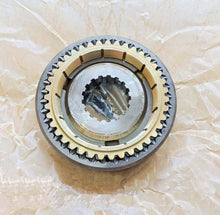 Carica l'immagine nel visualizzatore di Gallery, Fourth and fifth synchronizer assembly 8859605 for daily4x2 4x4 – product image 2 | SUONAMA