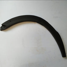 Carica l'immagine nel visualizzatore di Gallery, Front wheel arch 93936995 93936994 for daily4x4 4x2 – product image 4 | SUONAMA