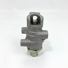 Załaduj obraz do przeglądarki galerii, Load sensing valve 4775492 for daily 4x4 – product image 1 | SUONAMA