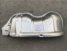 Load image into Gallery viewer, inner wheel housing assembly 93923815 93923816 93923820 93929897 for daily 4x4