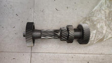 Carica l'immagine nel visualizzatore di Gallery, Gearbox intermediate shaft assembly 8870893, long gear cluster on toothed shaft