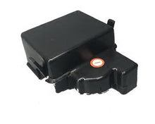 Cargar imagen en el visor de la Galería, Battery clamp cover for battery terminal, black plastic shell with orange indicator