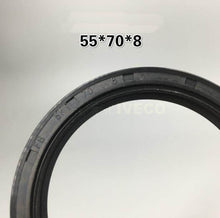 Carica l'immagine nel visualizzatore di Gallery, Round oil seal with embossed size 55*70*8, black outer and dark sealing lip