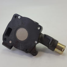 Załaduj obraz do przeglądarki galerii, Water pump housing with circular diaphragm plate and brass connector end