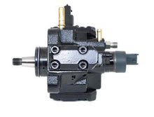 Carica l'immagine nel visualizzatore di Gallery, High pressure fuel pump, black metal with brass fittings and hose connection port
