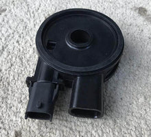 Cargar imagen en el visor de la Galería, Black fuel heater filter housing, round top with side mounting clips