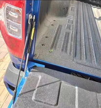 Charger l'image dans la galerie, Tailgate hydraulic rod supporting open rear door, black metal strut