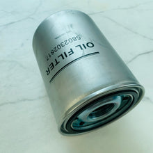 Załaduj obraz do przeglądarki galerii, Oil filter 5802302817 for truck hongyan cursor 9 – product image 4 | SUONAMA