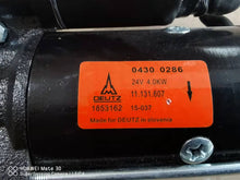 Carica l'immagine nel visualizzatore di Gallery, 24V 4.0kW starter motor with orange DEUTZ label 0430 0286