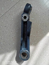 Cargar imagen en el visor de la Galería, Swing arm with stamped code and circular bushing hole, blue-black steel arm