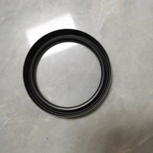 Carica l'immagine nel visualizzatore di Gallery, Black rubber oil seal ring, circular profile with inner lip