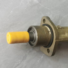 Cargar imagen en el visor de la Galería, brake master cylinder 2991743 42530542 for daily 4x2