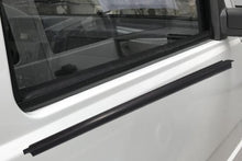Carica l'immagine nel visualizzatore di Gallery, front door sill sealing strip 93926310 93926317 93926309 93936216 for iveco daily 4x4 - suonama