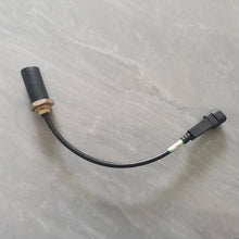 Załaduj obraz do przeglądarki galerii, Tachometer sensor cable with two connectors and brass fitting