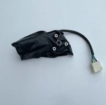 Załaduj obraz do przeglądarki galerii, Wiper linkage rod and wiper motor 4838254 97355203 for daily 4x4 4x2 – product image 2 | SUONAMA