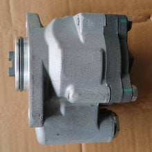 Cargar imagen en el visor de la Galería, Hydraulic power steering pump with pulley and cast gray housing, side ports visible