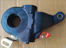 Cargar imagen en el visor de la Galería, Blue metal truck adjustment arm with round splined joint and mounting hole