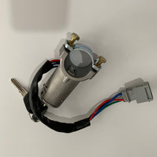 Charger l'image dans la galerie, Ignition switch cylinder with keys and wire harness, gray metal body and electrical plug